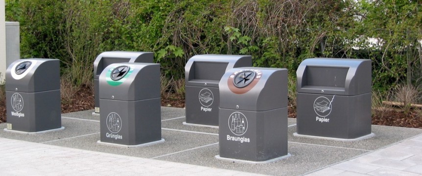 Wertstoffinseln: Boxen im Boden versenken