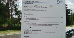 Der P & R-Platz beim S-Bahnhof Daglfing: Die Parkgebühr pro Tag beträgt einen Euro. Foto: hgb