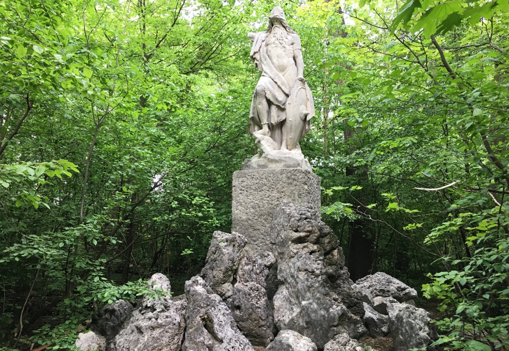 OdinStatue Jetzt ein sauberer Invalide